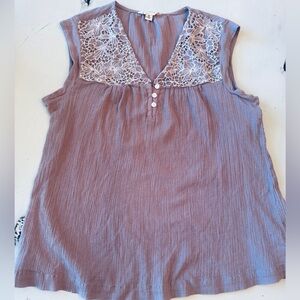 Lucky Brand Lavender Crinkle Blouse w/lace detail